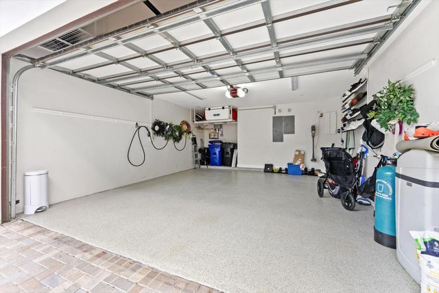 1048 N Victoria Park Road, Fort Lauderdale, FL 33304