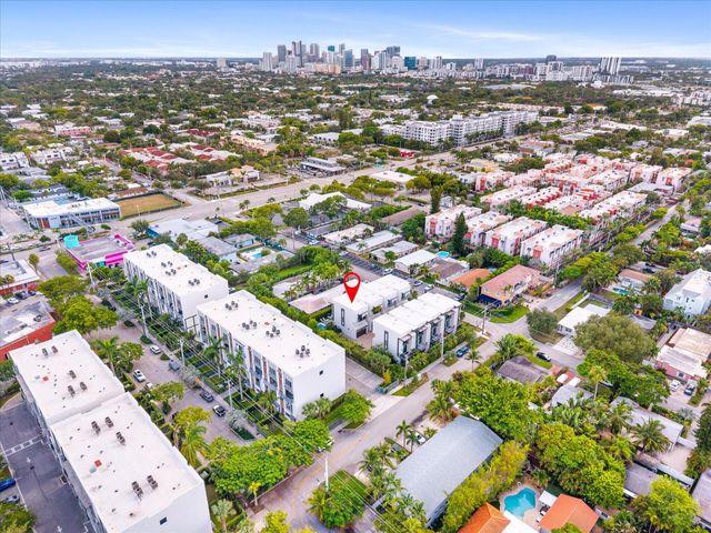 1048 N Victoria Park Road, Fort Lauderdale, FL 33304