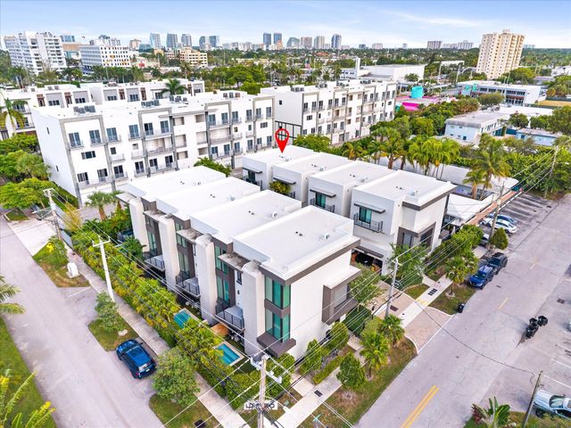1048 N Victoria Park Road, Fort Lauderdale, FL 33304