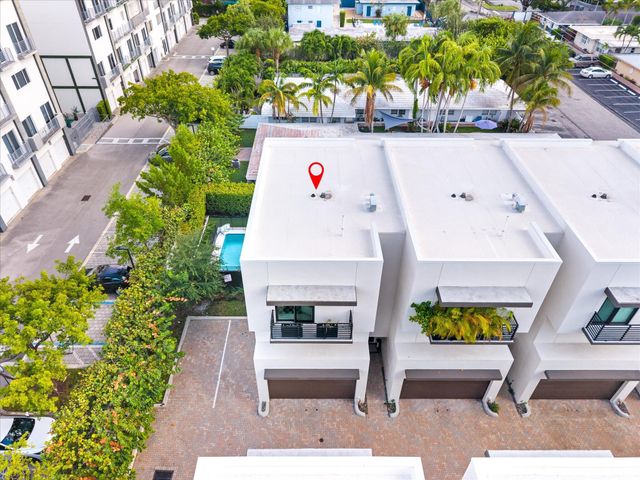 1048 N Victoria Park Road, Fort Lauderdale, FL 33304
