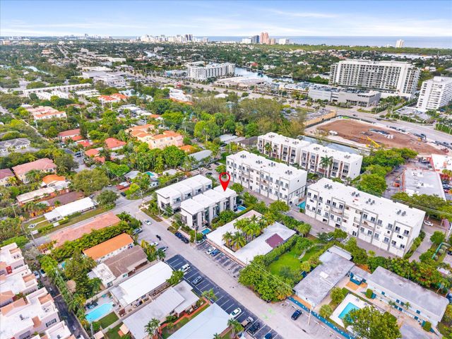 1048 N Victoria Park Road, Fort Lauderdale, FL 33304