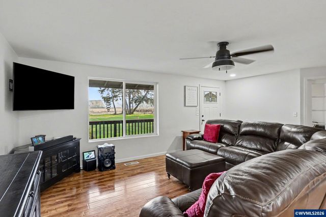 38979 Sodaville Waterloo Dr, Lebanon, OR 97355