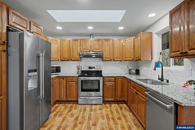 38979 Sodaville Waterloo Dr, Lebanon, OR 97355