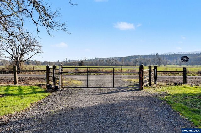 38979 Sodaville Waterloo Dr, Lebanon, OR 97355