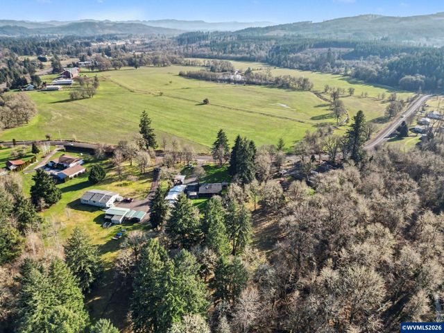 38979 Sodaville Waterloo Dr, Lebanon, OR 97355