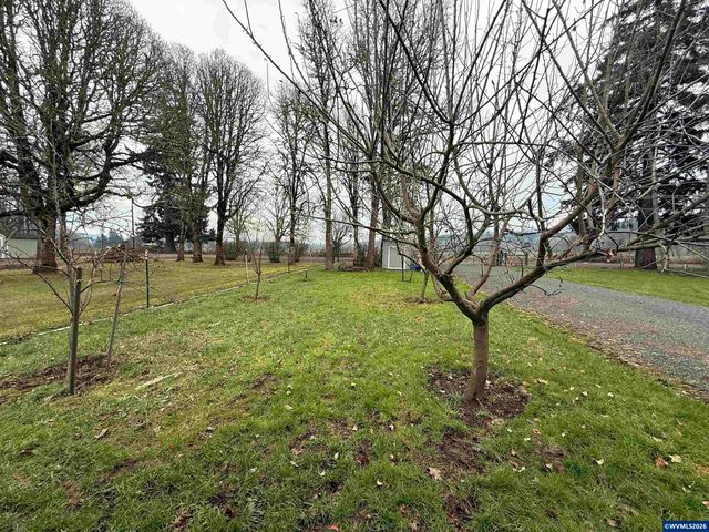 38979 Sodaville Waterloo Dr, Lebanon, OR 97355