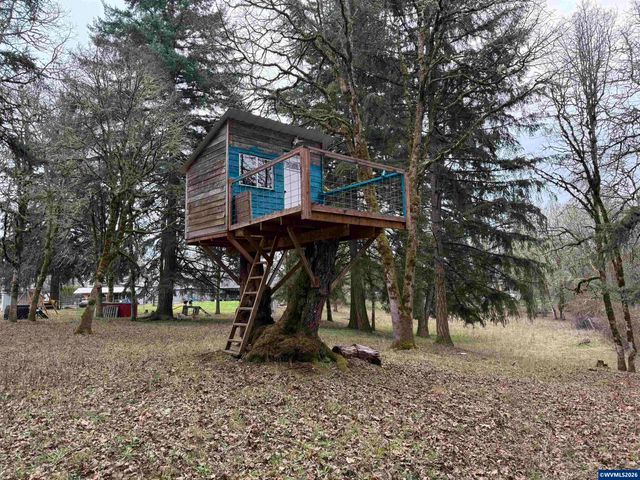 38979 Sodaville Waterloo Dr, Lebanon, OR 97355