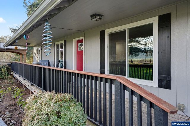 38979 Sodaville Waterloo Dr, Lebanon, OR 97355