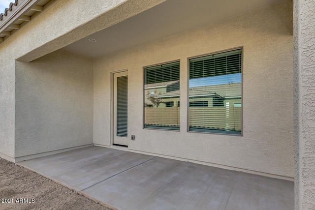 458 W Golden Aspen Drive, San Tan Valley, AZ 85140