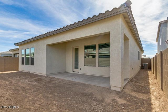 458 W Golden Aspen Drive, San Tan Valley, AZ 85140