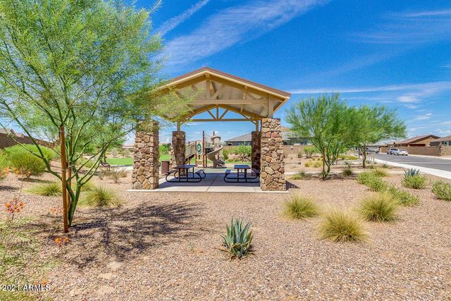458 W Golden Aspen Drive, San Tan Valley, AZ 85140