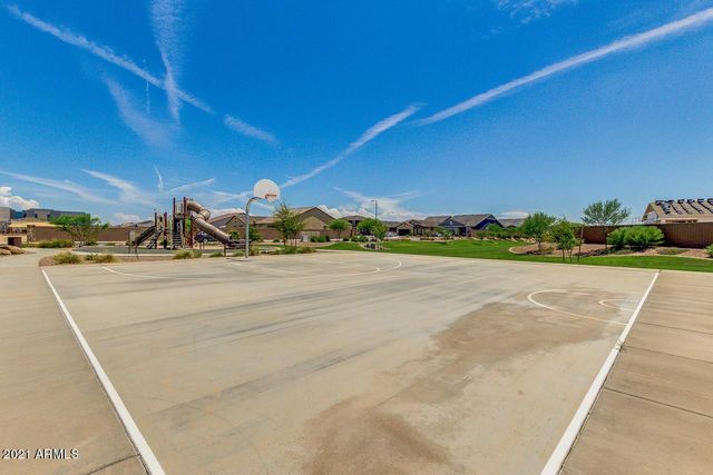 458 W Golden Aspen Drive, San Tan Valley, AZ 85140