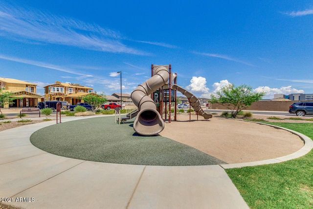 458 W Golden Aspen Drive, San Tan Valley, AZ 85140