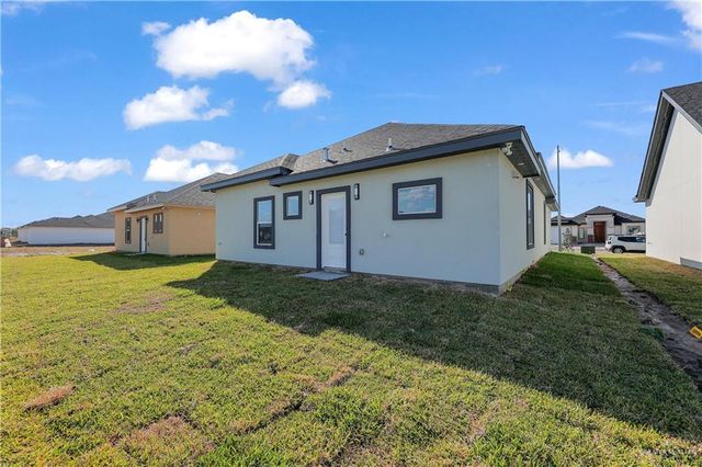 5900 N Playa Del Sol Street, Edinburg, TX 78542