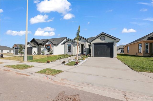 5900 N Playa Del Sol Street, Edinburg, TX 78542