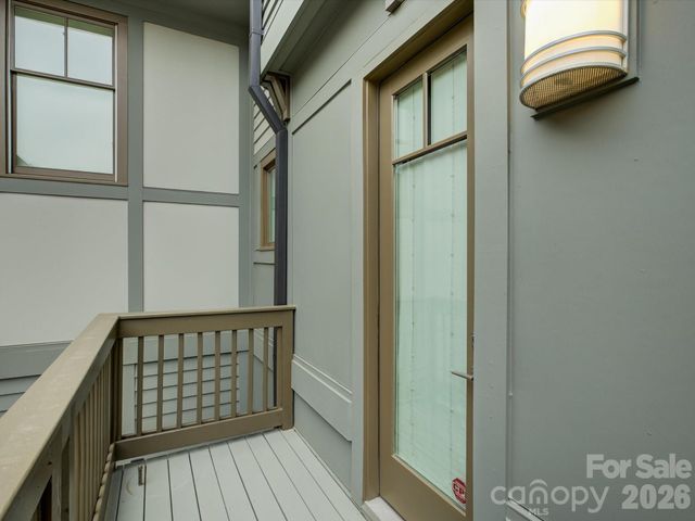 335 E Tremont Avenue, Charlotte, NC 28203