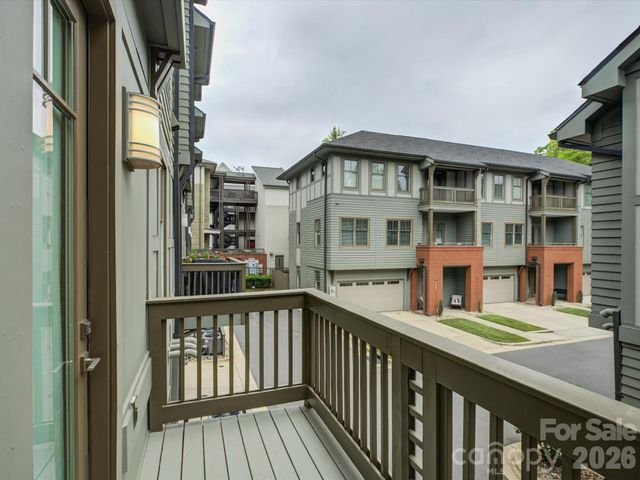 335 E Tremont Avenue, Charlotte, NC 28203