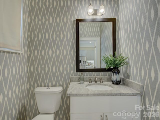 335 E Tremont Avenue, Charlotte, NC 28203
