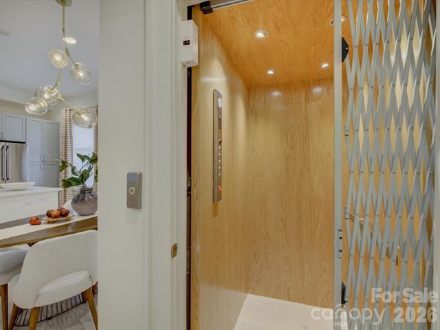 335 E Tremont Avenue, Charlotte, NC 28203