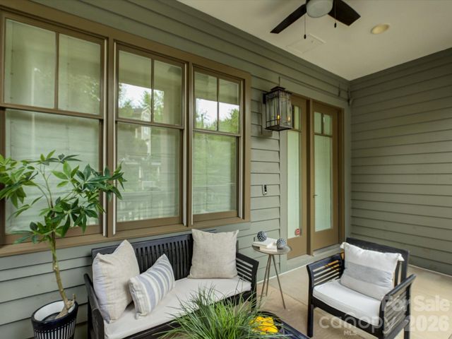 335 E Tremont Avenue, Charlotte, NC 28203
