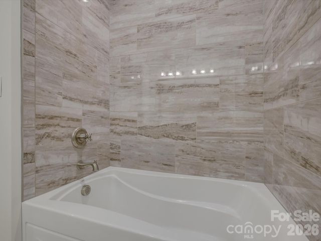 335 E Tremont Avenue, Charlotte, NC 28203
