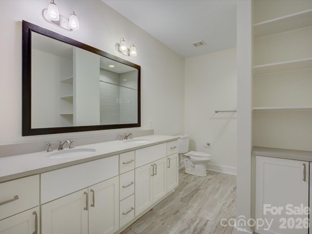 335 E Tremont Avenue, Charlotte, NC 28203