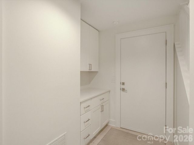 335 E Tremont Avenue, Charlotte, NC 28203