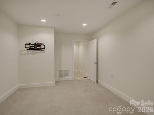 335 E Tremont Avenue, Charlotte, NC 28203