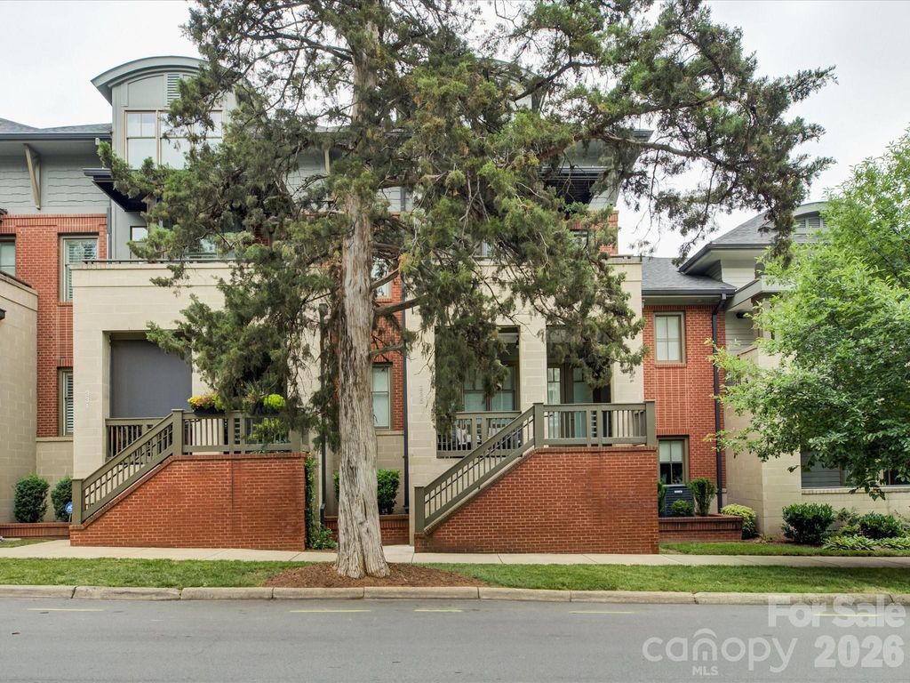 335 E Tremont Avenue, Charlotte, NC 28203