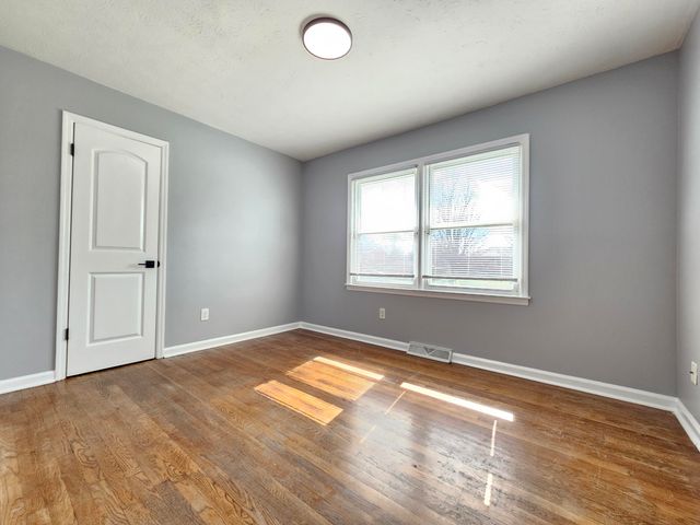 549 Radcliffe Road, Lexington, KY 40505