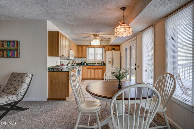 760 Lake Point Drive, Piney Flats, TN 37686