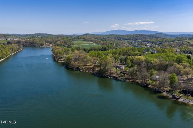 760 Lake Point Drive, Piney Flats, TN 37686