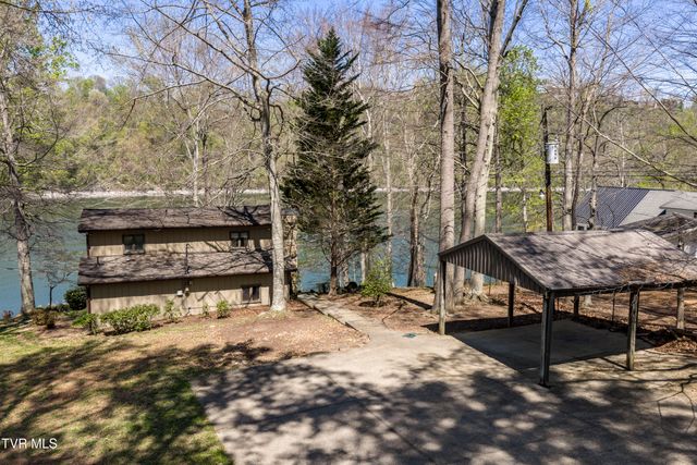 760 Lake Point Drive, Piney Flats, TN 37686