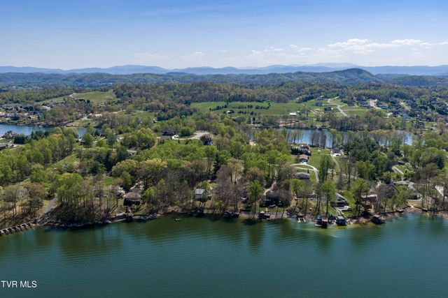 760 Lake Point Drive, Piney Flats, TN 37686