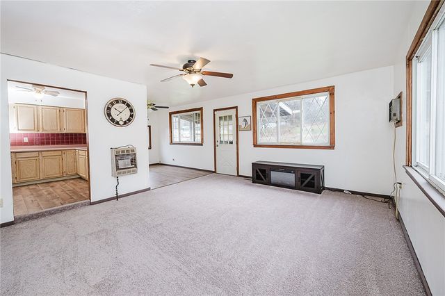 28 Indiana Ave, Avonmore, PA 15618