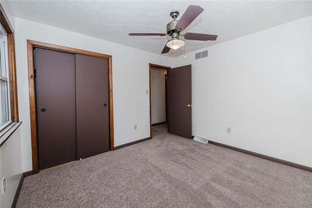 28 Indiana Ave, Avonmore, PA 15618