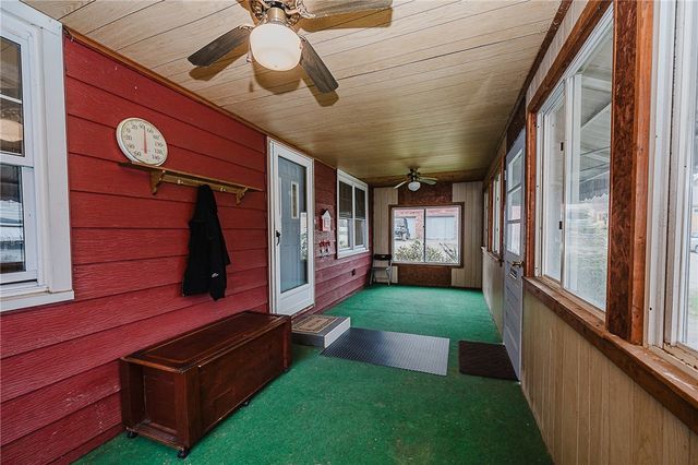 28 Indiana Ave, Avonmore, PA 15618