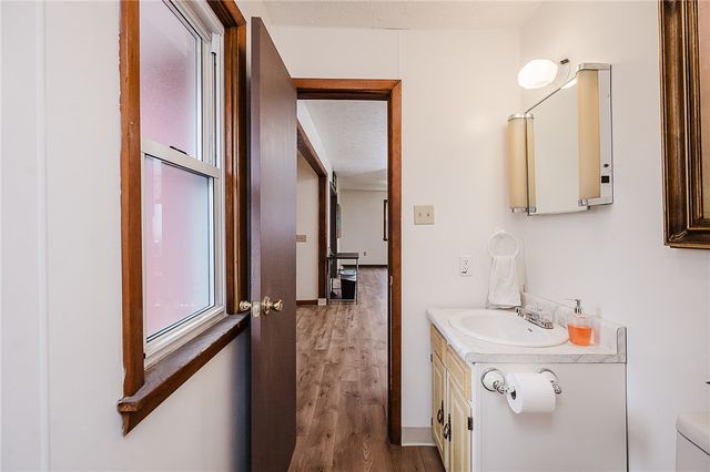 28 Indiana Ave, Avonmore, PA 15618