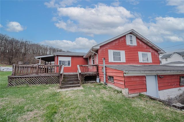 28 Indiana Ave, Avonmore, PA 15618