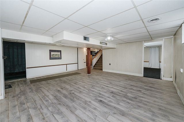 28 Indiana Ave, Avonmore, PA 15618