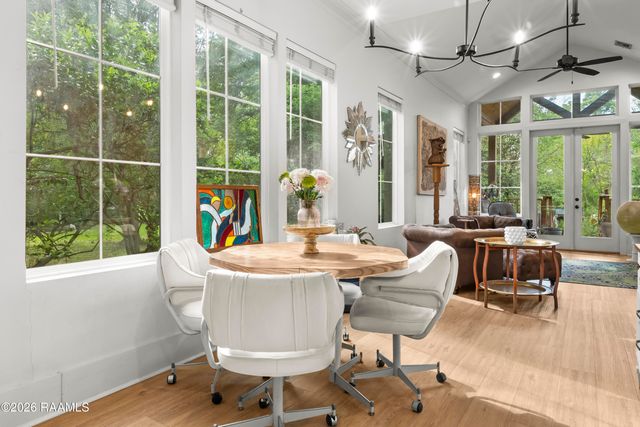 325 Bacque Crescent Drive A, Lafayette, LA 70503