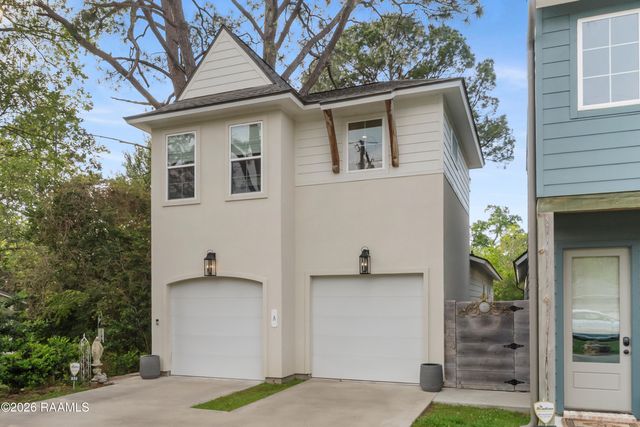 325 Bacque Crescent Drive A, Lafayette, LA 70503