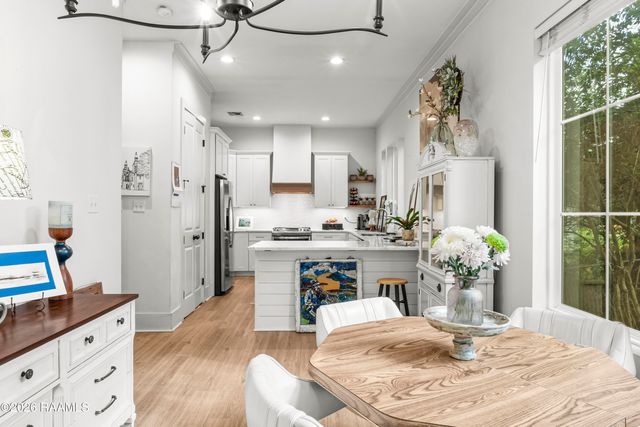 325 Bacque Crescent Drive A, Lafayette, LA 70503