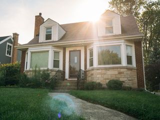 274 N Berteau Avenue, Elmhurst, IL 60126