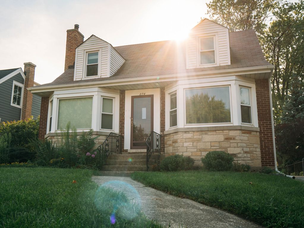 274 N Berteau Avenue, Elmhurst, IL 60126