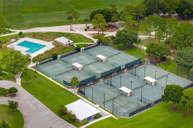 7327 Sea Pines Court, Port St. Lucie, FL 34986