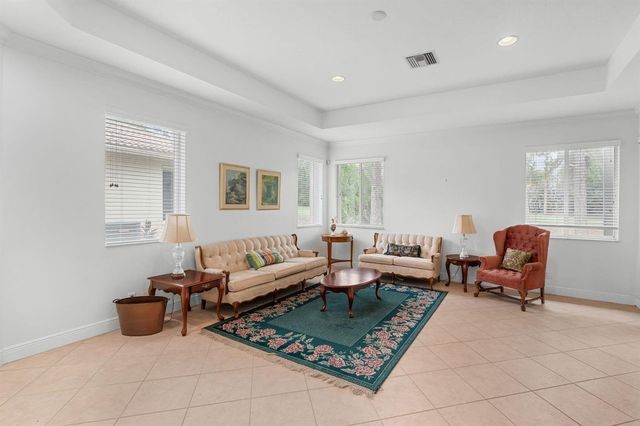7327 Sea Pines Court, Port St. Lucie, FL 34986
