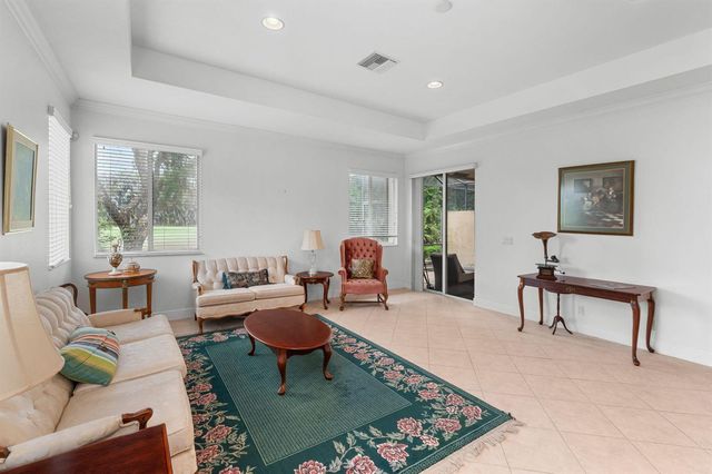 7327 Sea Pines Court, Port St. Lucie, FL 34986