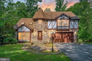 5599 SMALL OAK CT, Woodbridge, VA 22192