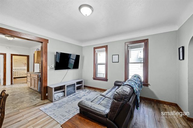 1023 Pulawski Street, Grand Rapids, MI 49504